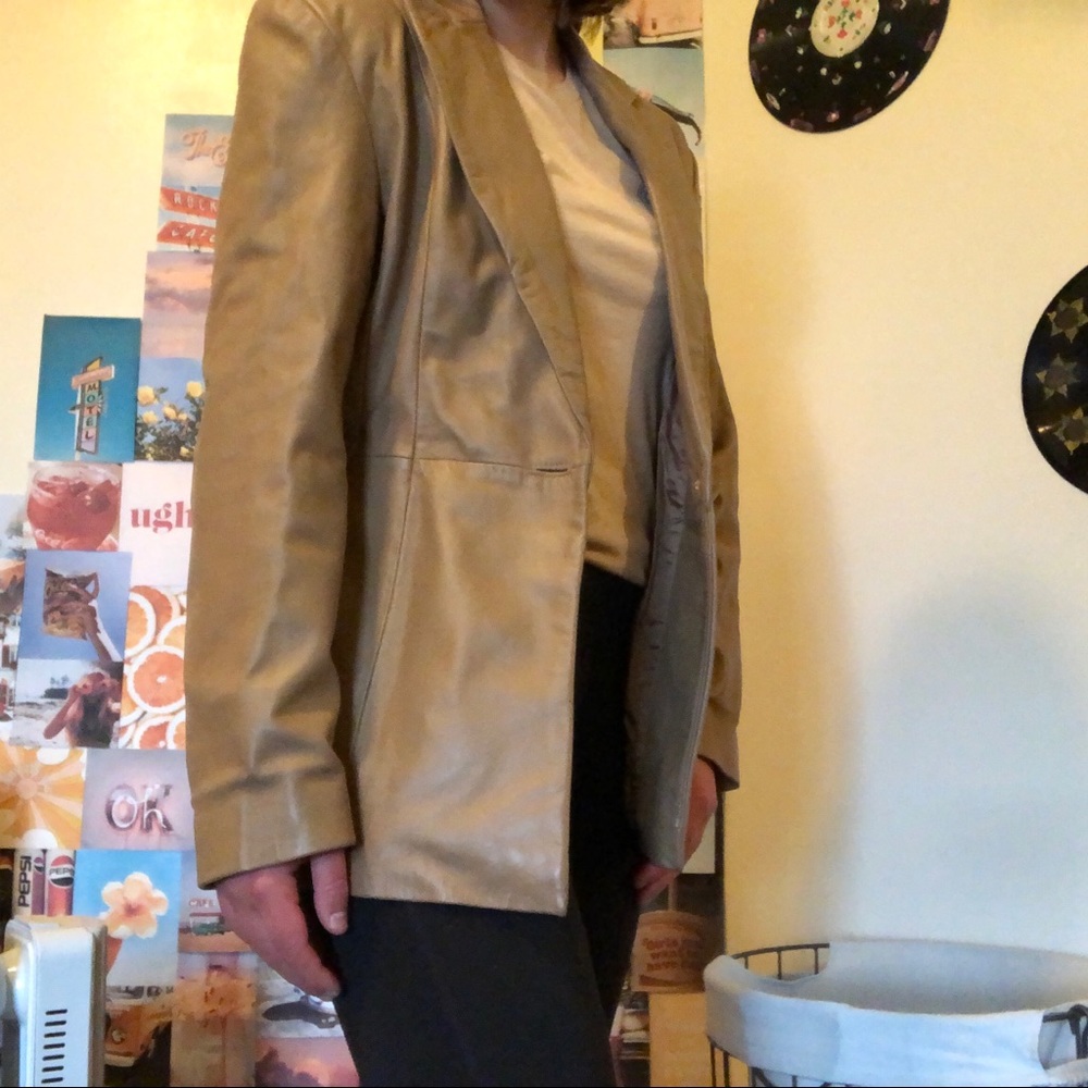 SOLD ON DEPOP Brown leather jacket